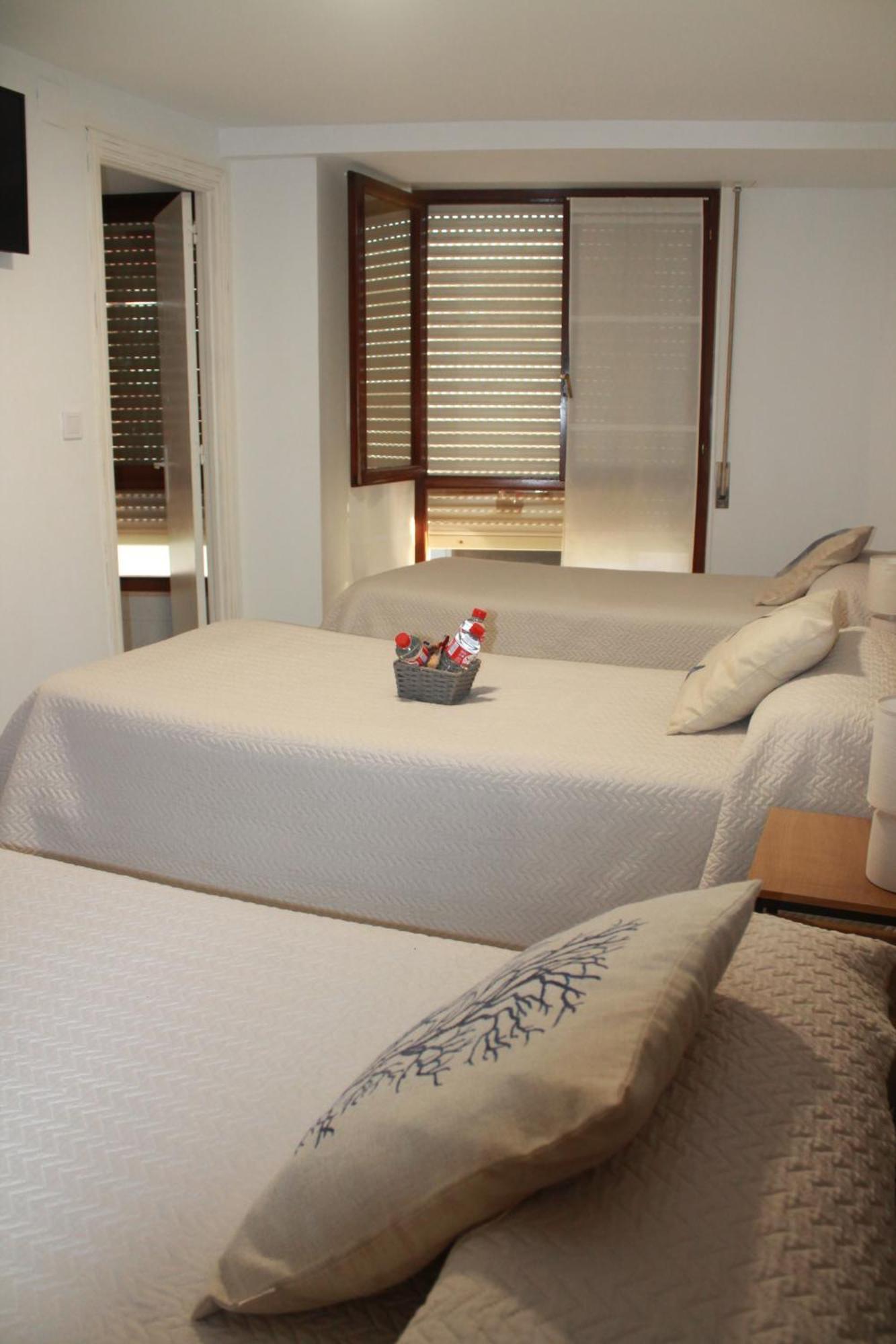 Pension Amarantos Suances Exterior photo